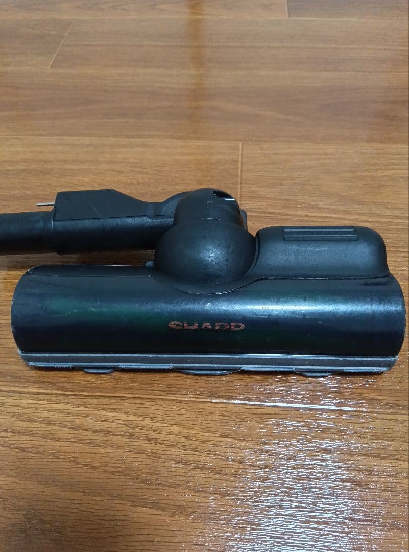 SHARPコードレス掃除機 バッテリー2個付きでお得です！
