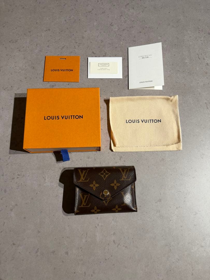 Louis Vuitton 財布　ポルトフォイユ・ヴィクトリーヌ