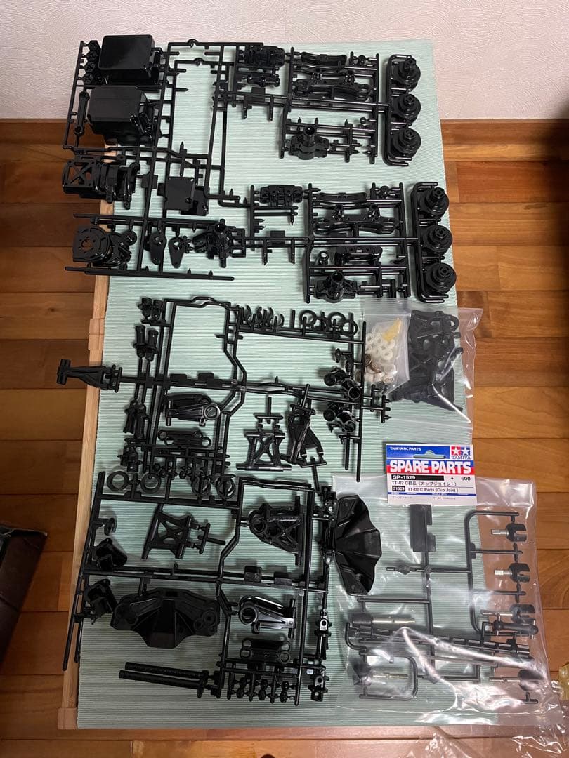 TAMIYA TT-02 シャーシ　未使用パーツ多数おまけ　tt02