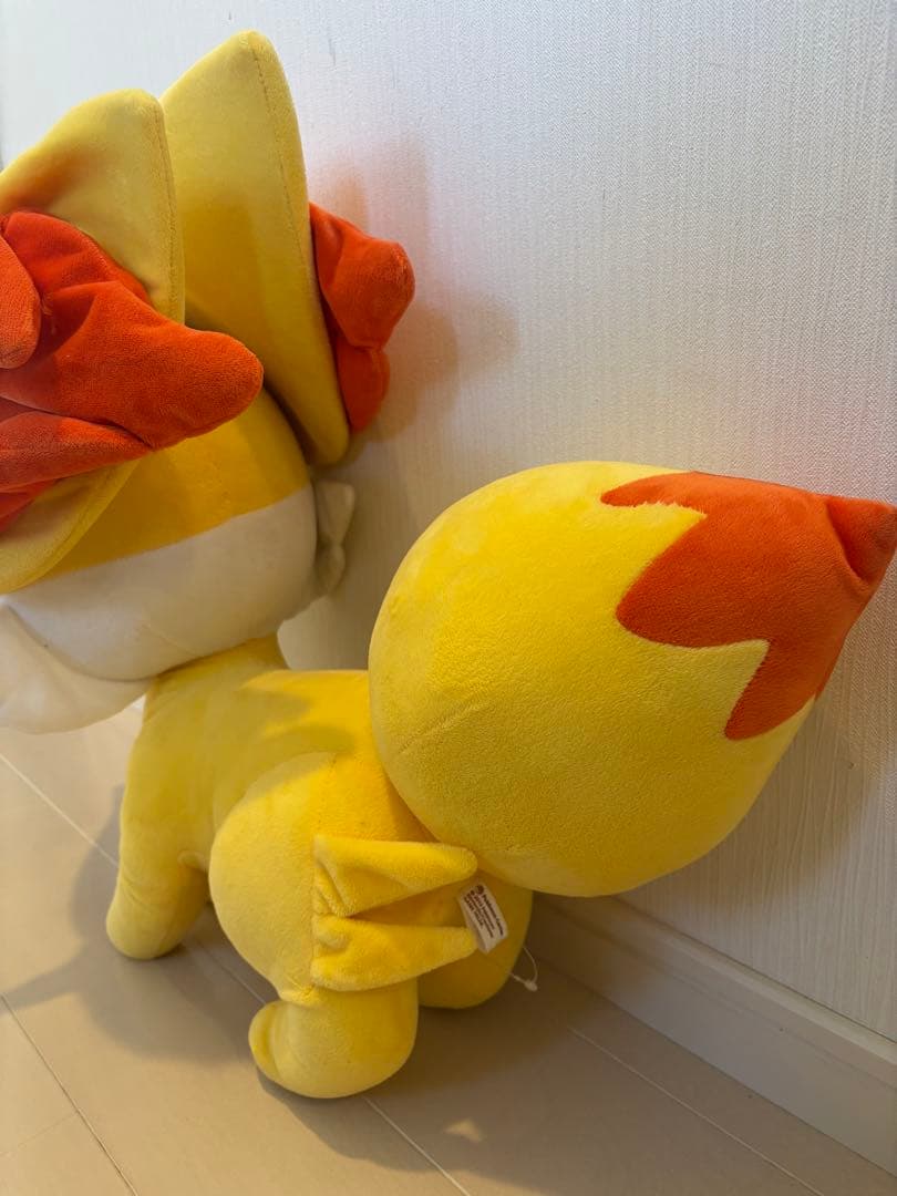 ポケモンセンター限定 等身大 フォッコ ぬいぐるみ