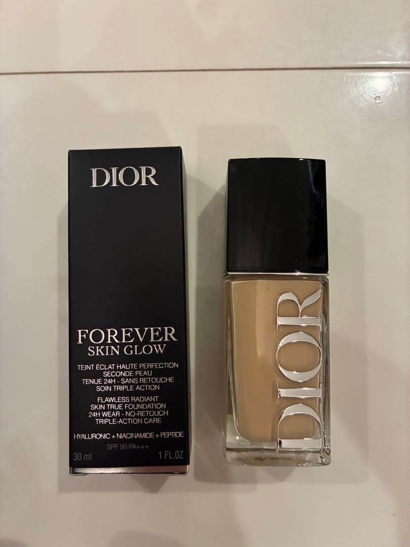 DIOR フォーエヴァーフルイドスキングロウ0.5N