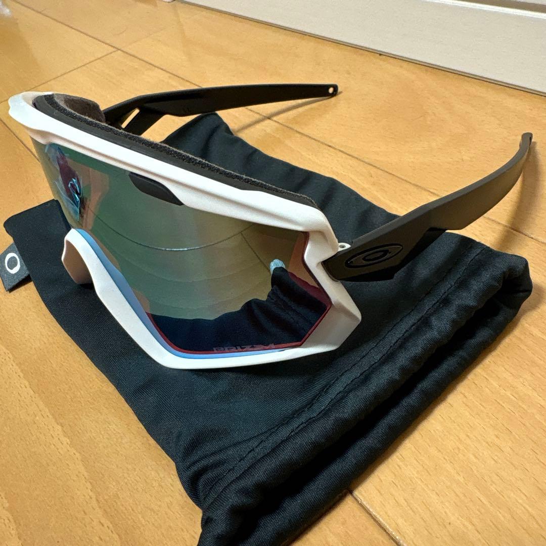 め*め様 極美品 OAKLEY WINDJACKET 2.0 白×黒オークリー