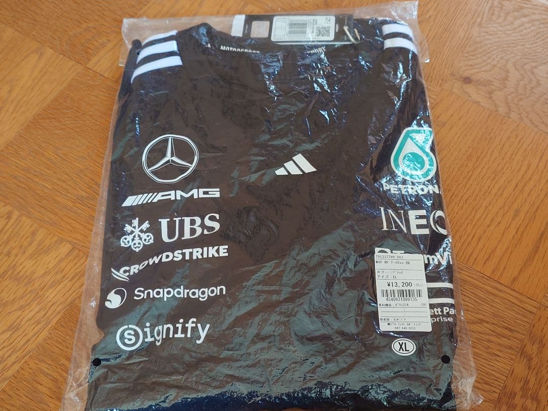 超特価　メルセデス AMG ペトロナス F1 チーム Tシャツ オーセンティック
