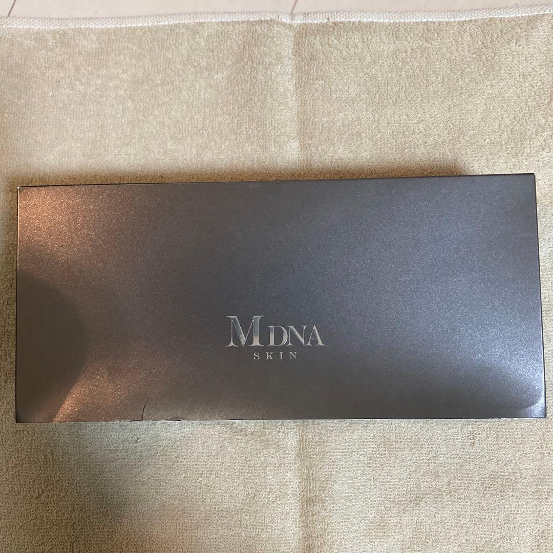 MDNA SKIN 美顔器 専用ケース付き