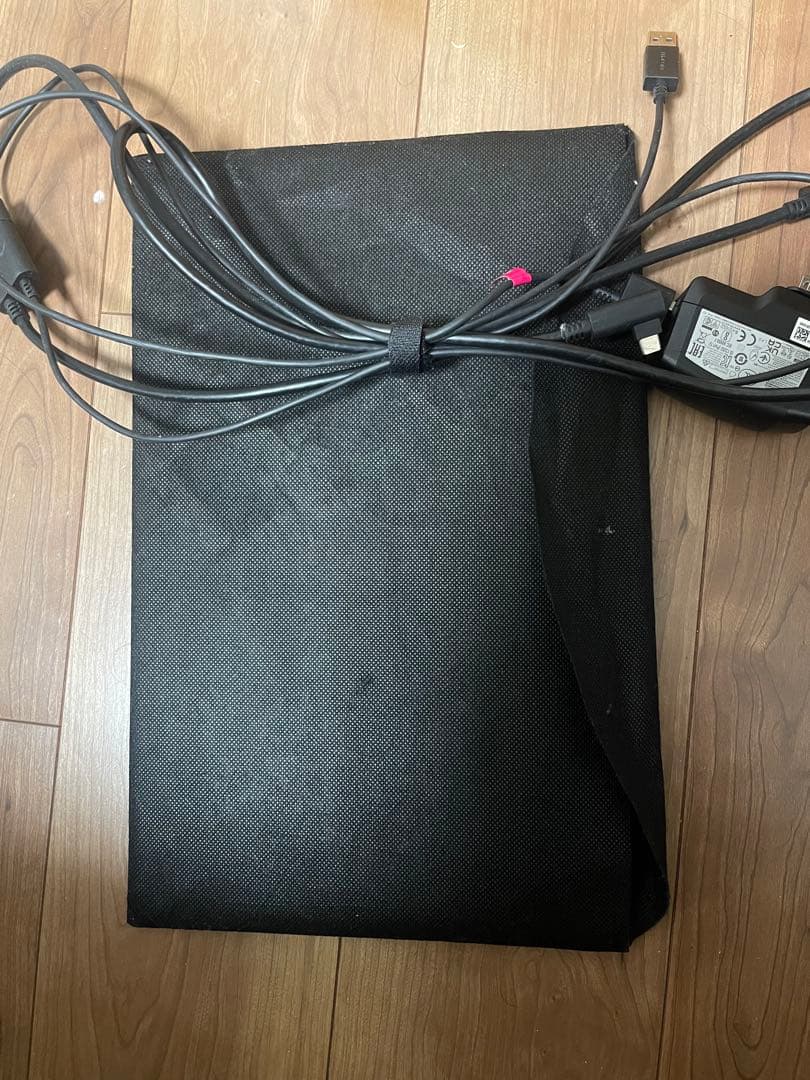 Wacom 液晶ペンタブレット 本体　DTC133