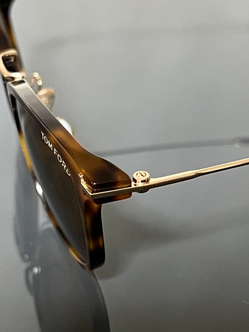 美品⭐︎TOM FORD ブラウンキャットアイサングラス ケース付き