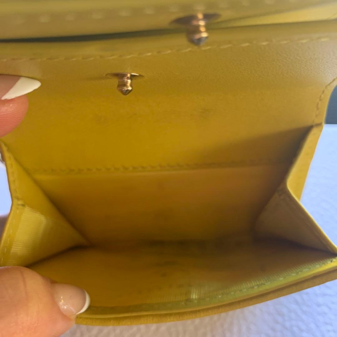 美品 ディオール イエロー キルティング 三つ折り 財布 ロゴ チャーム 人気