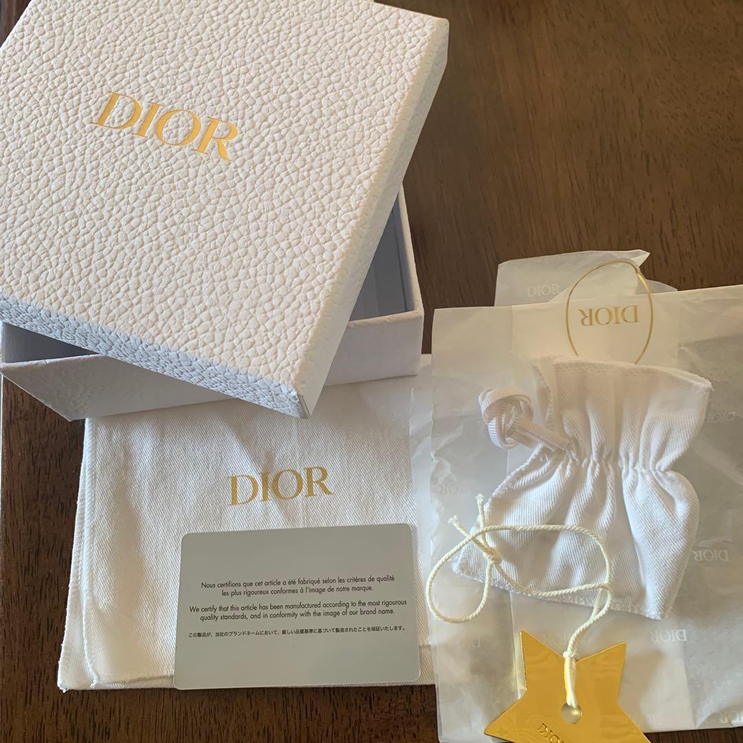 美品 ディオール イエロー キルティング 三つ折り 財布 ロゴ チャーム 人気