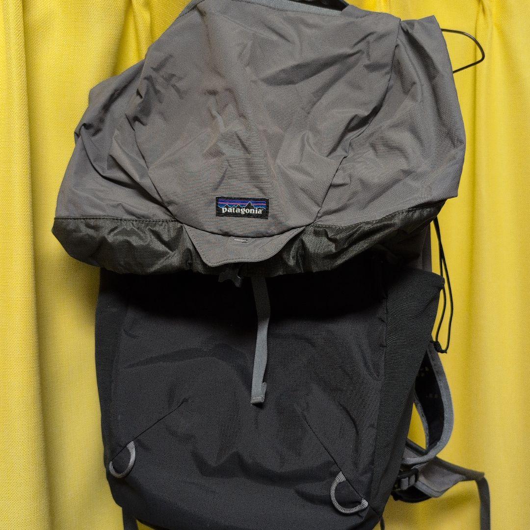 patagonia バックパックグレー