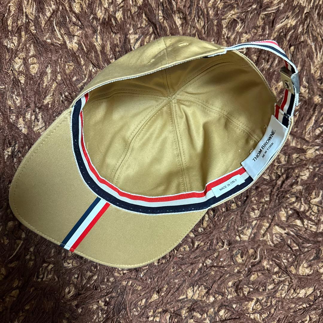 THOM BROWNE サテンキャップ ベージュ