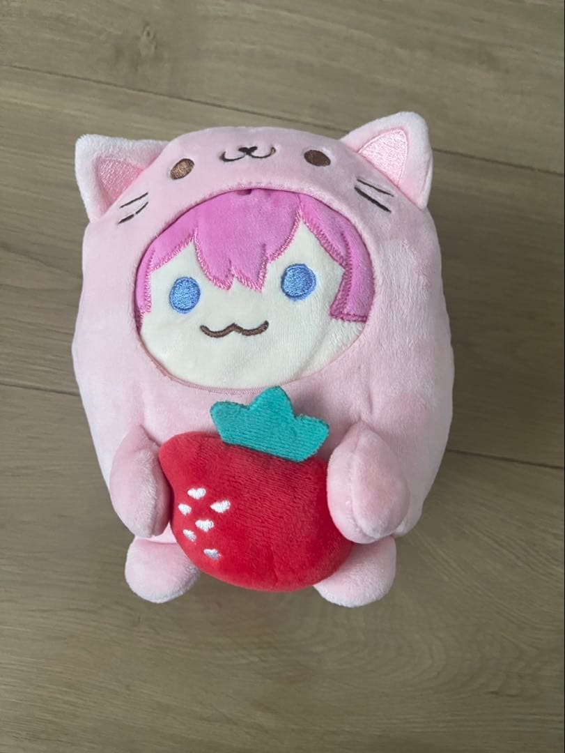さとみグッズセット（キーホルダー・缶バッジ・ペンライト）