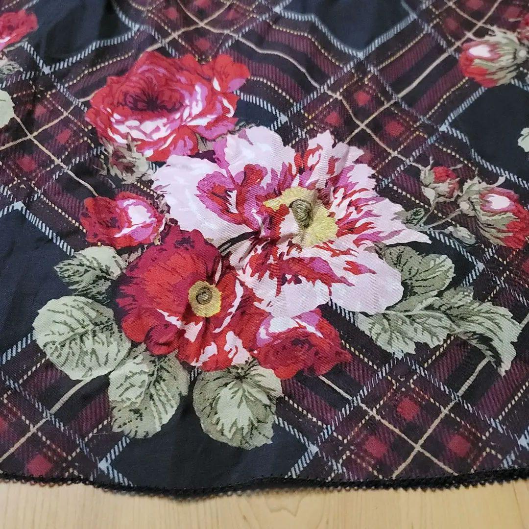 インゲボルグ　花柄チェックフレアロングスカート
