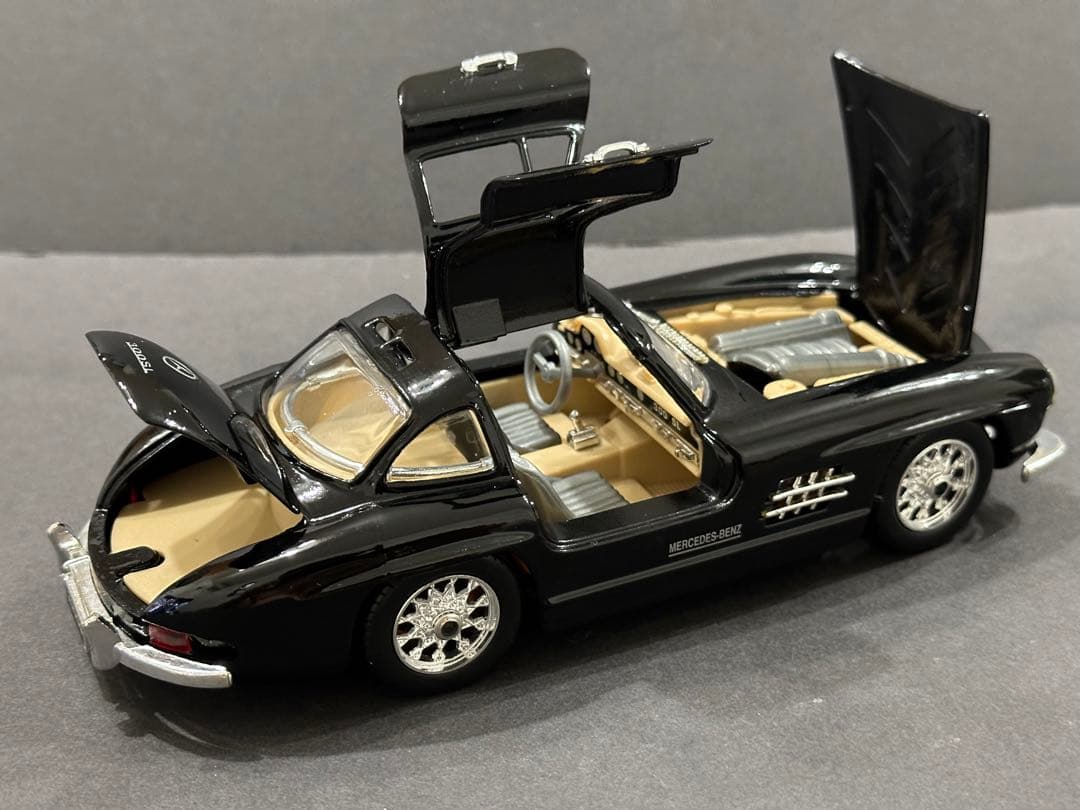 ベンツ300SL ガルウィング【1/24スケール】
