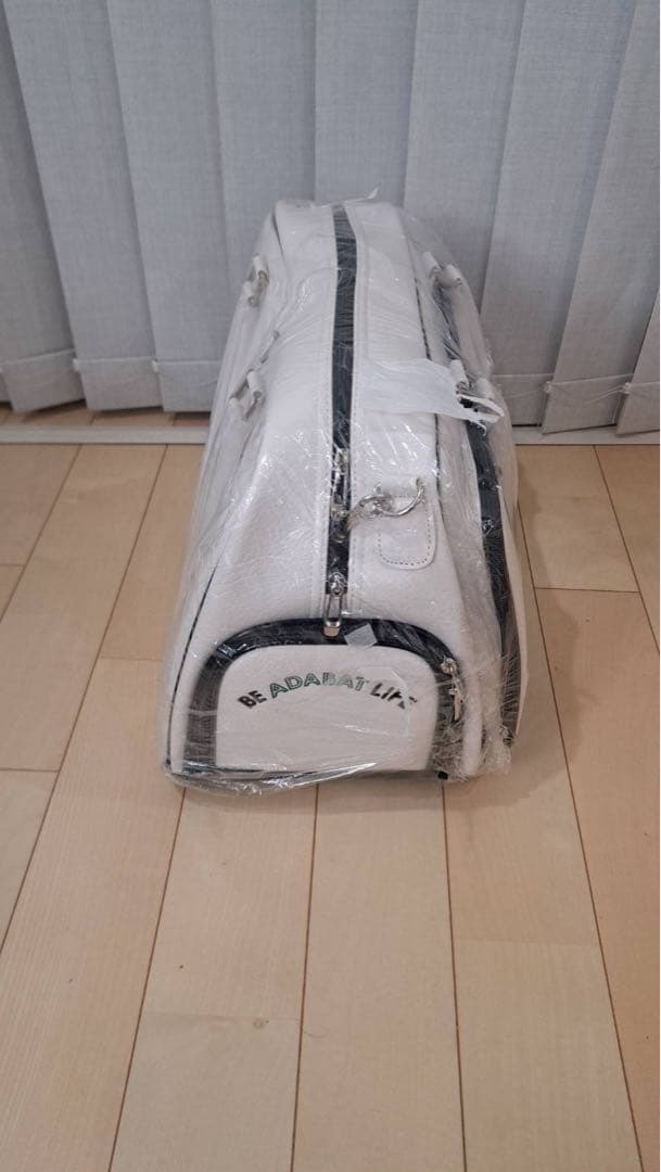 アダバット ボストンバッグ ロゴ付き