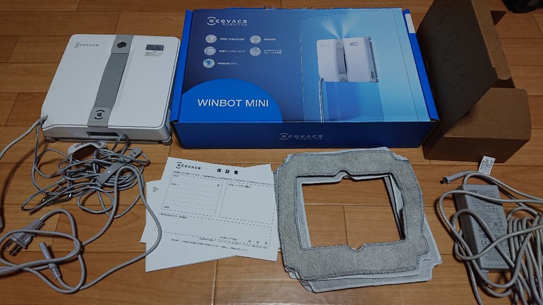ECOVACS WINBOT MINI 本体と付属品