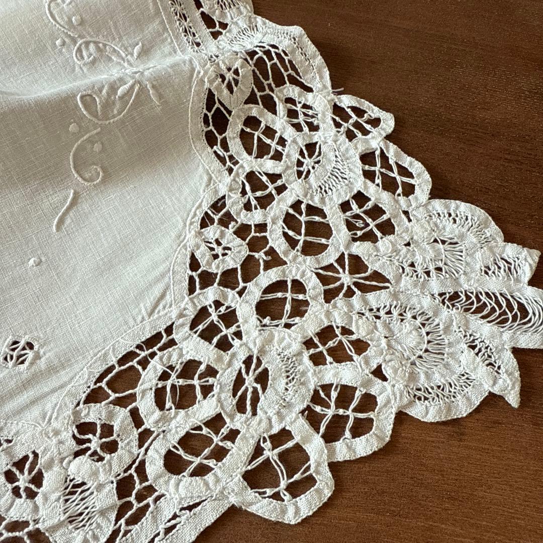 SALE❣️フランスアンティークஐ⋆バテンレースと花柄刺繍クロス・ロング