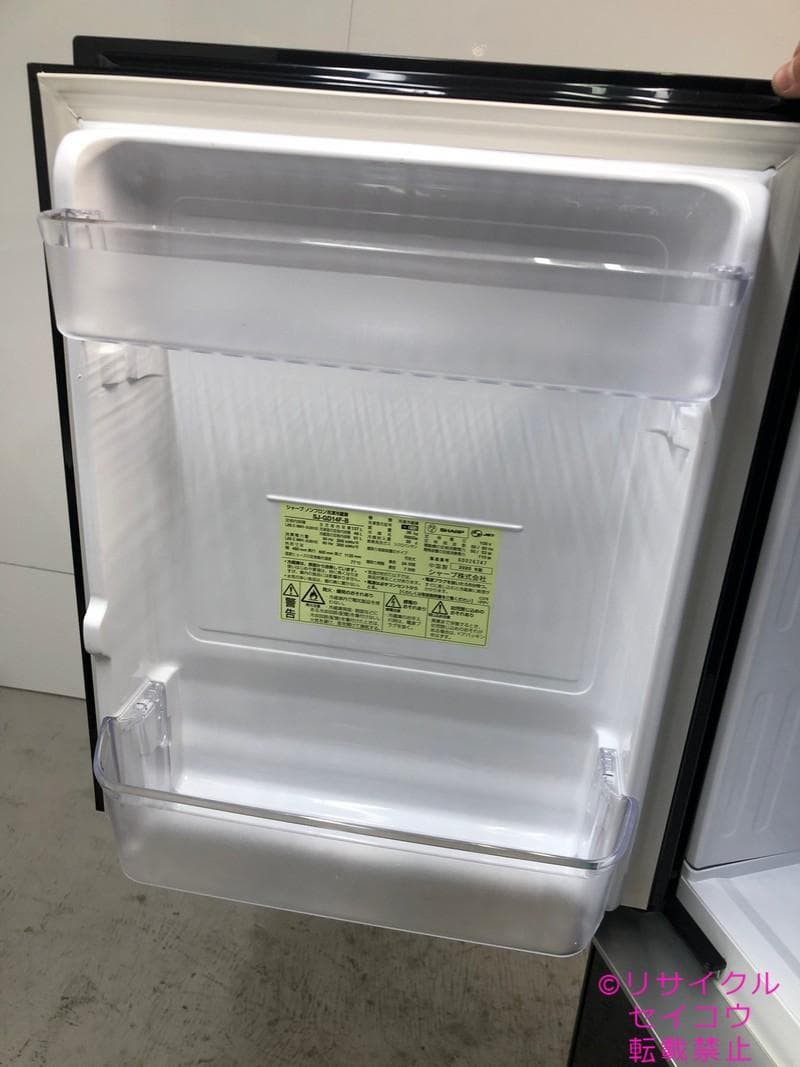 シャープ SHARP 冷蔵庫 137L 20年式 2504181447