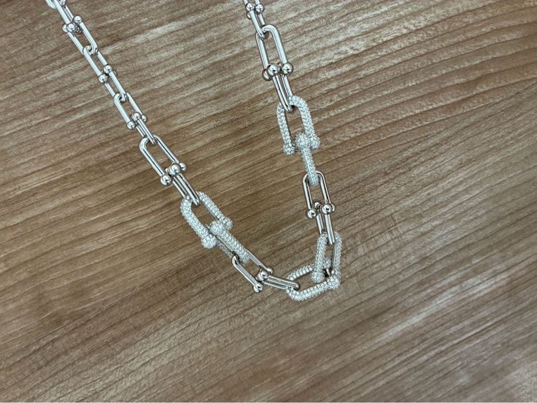 ハードウェアネックレス　石あり