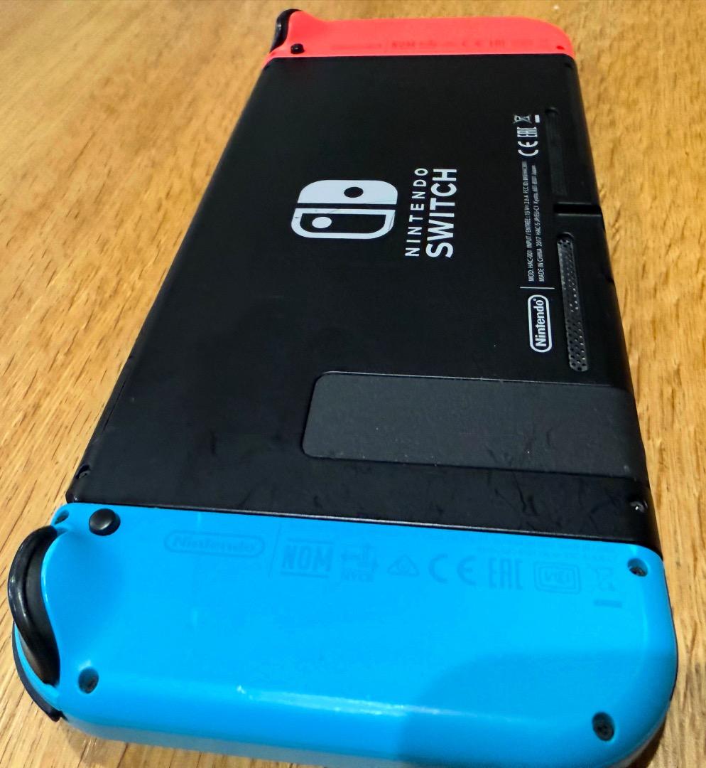 Nintendo Switch マリカ8DX、128GB SD、充電スタンド付