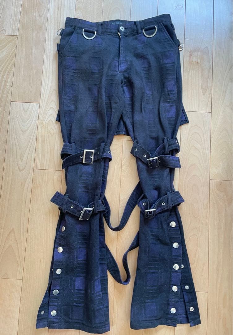 BLACK PEACE NOWforMEN フラップ付きボンテージパンツ