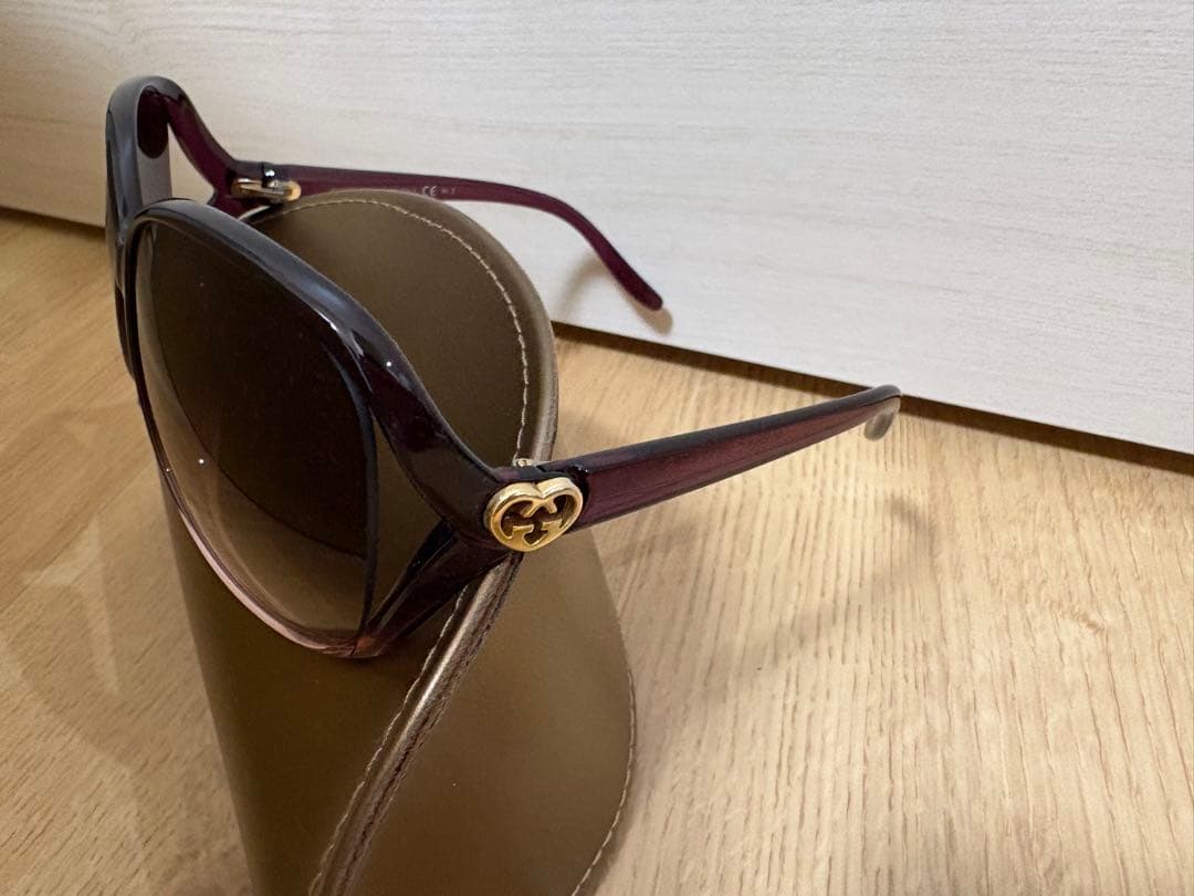 GUCCI　サングラス　ハート　GG3525　パープルレンズ・フレーム