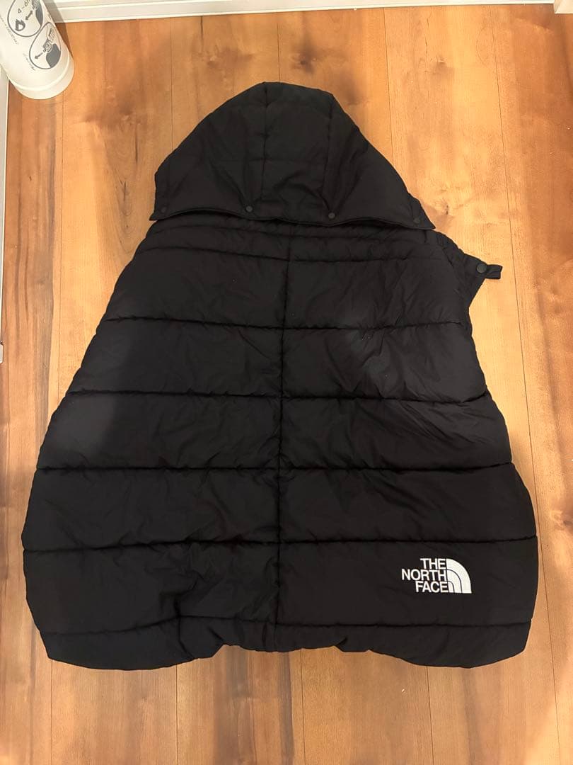 THE NORTH FACE フード付き抱っこ紐防寒カバー