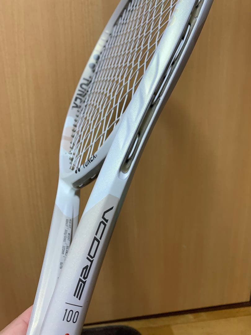 YONEX VCORE 100 サンドベージュ