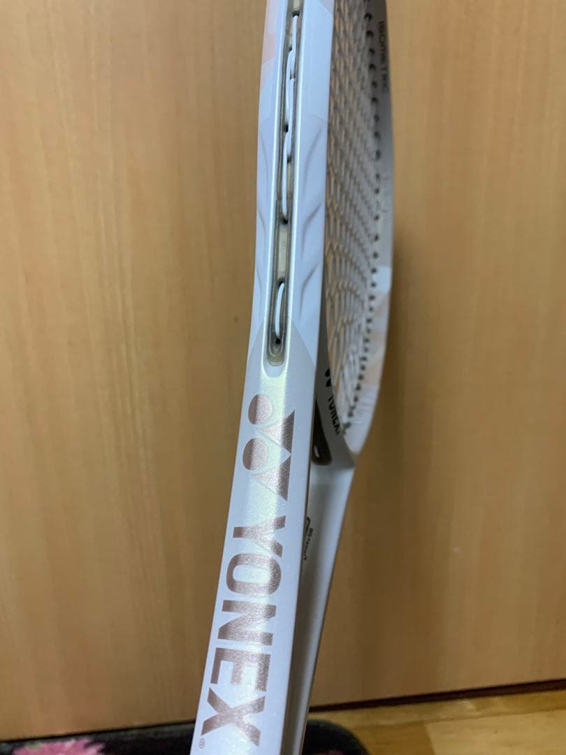 YONEX VCORE 100 サンドベージュ