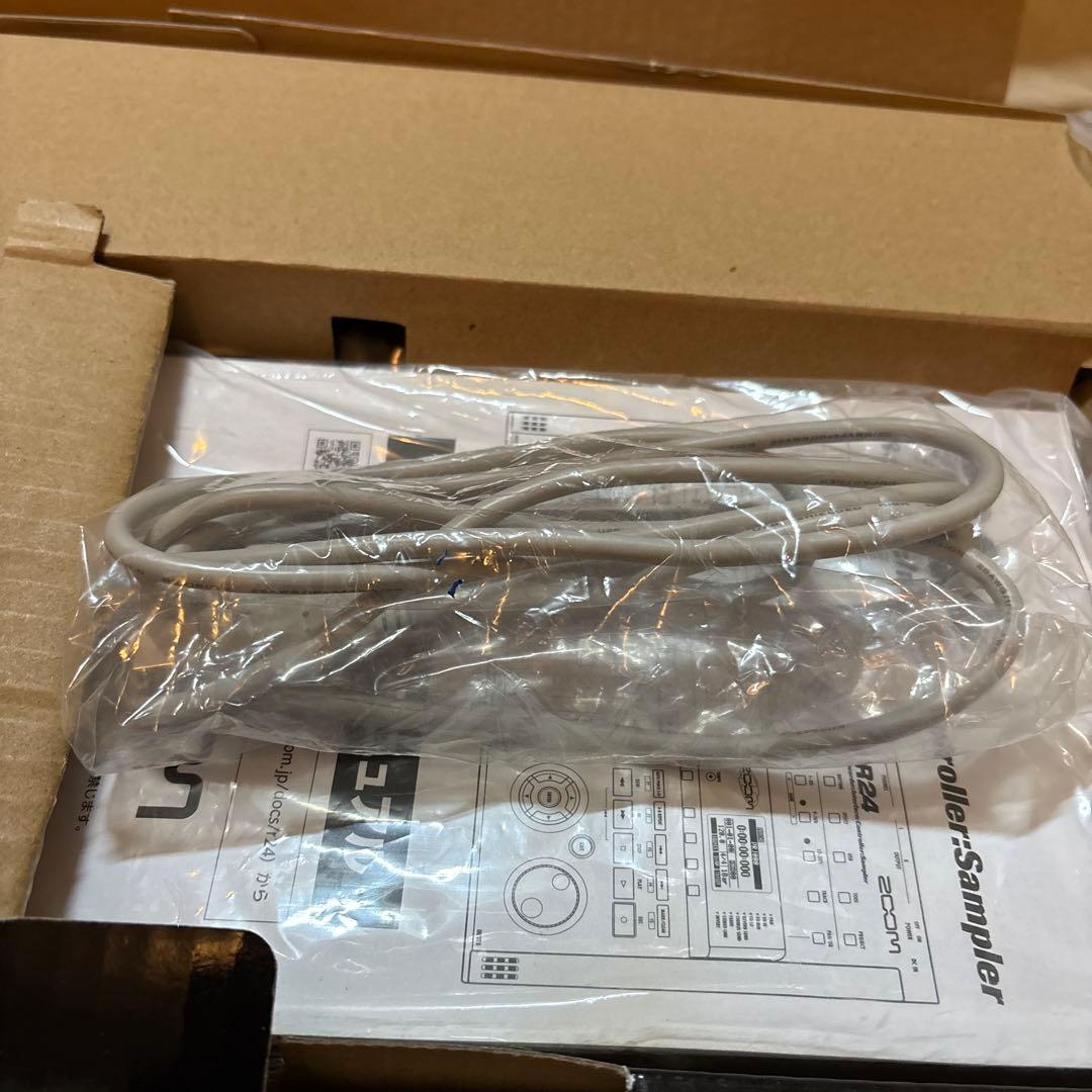 ZOOM R24 美品