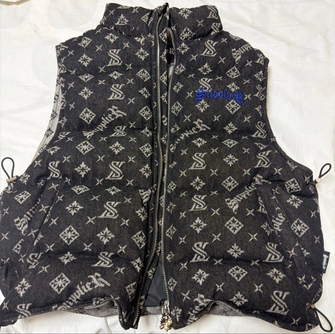supplier サプライヤー　刺繍　ロゴパターン ダウンベスト　XS ブラック