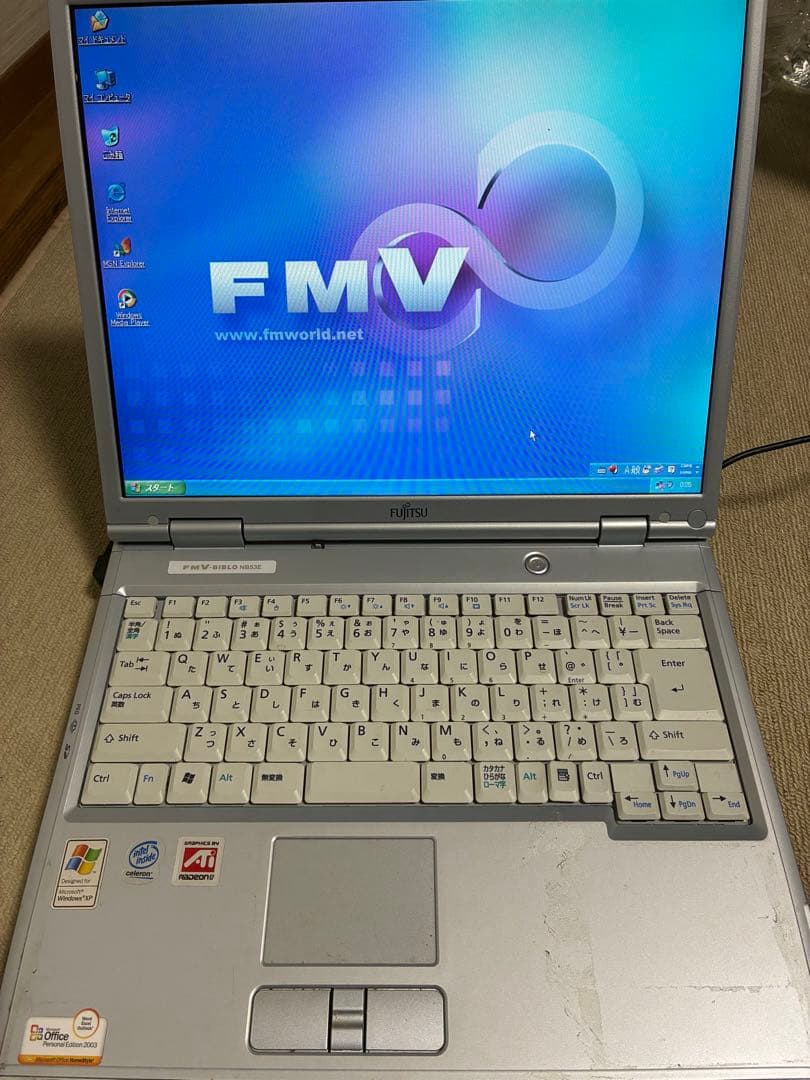 け*ん様 富士通 FMV-BIBLO NB53E ノートPC