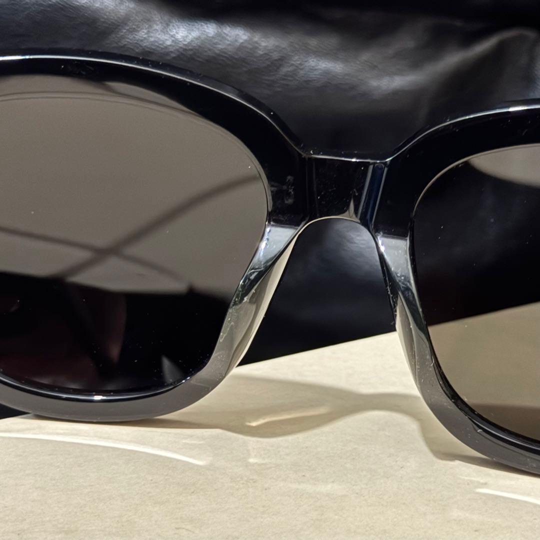 GENTLE MONSTER ABSENTE 01GD アブサント ジミン着用