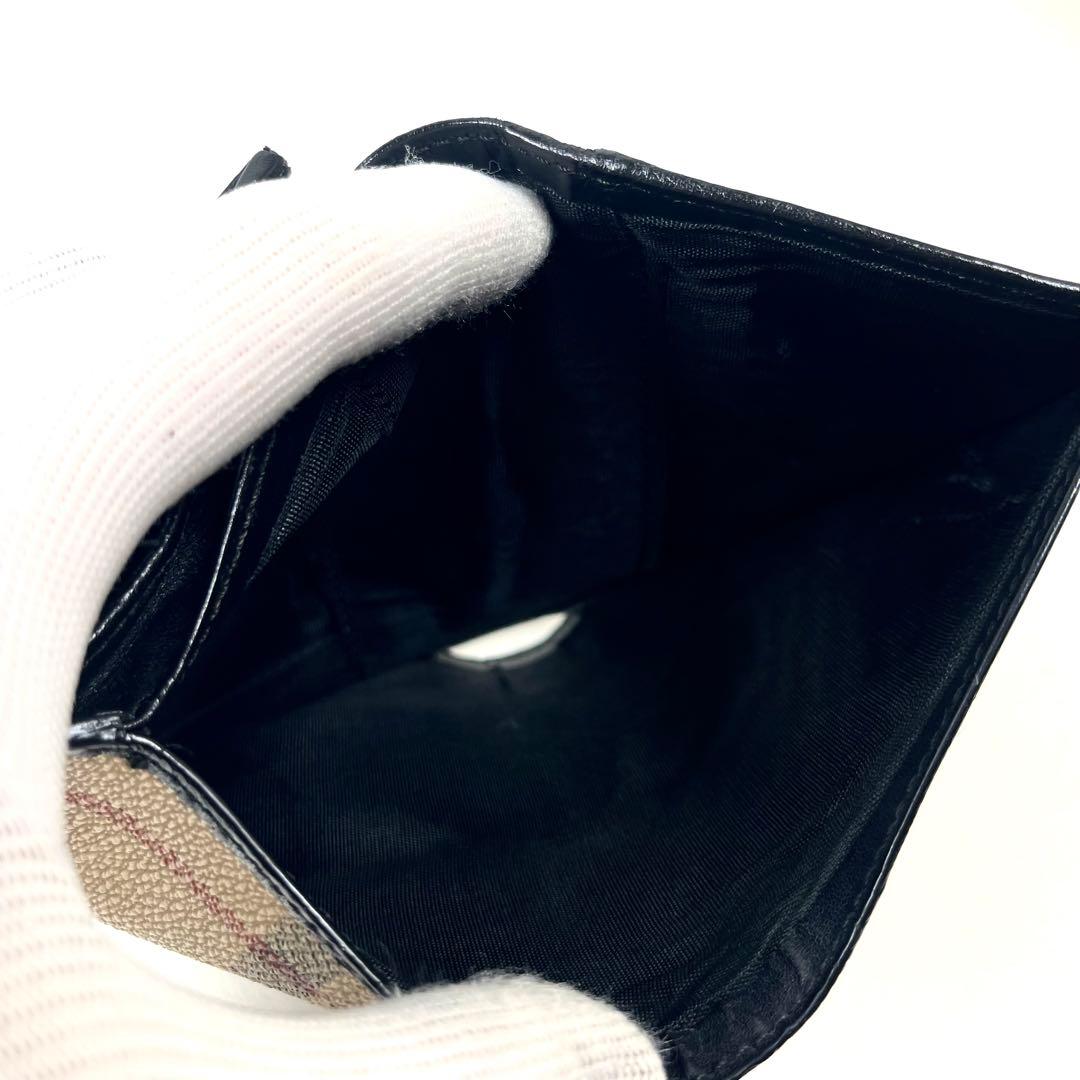 バーバリー　二つ折り財布　ノバチェック　ホースロゴ　プレート　がま口　レザー　美