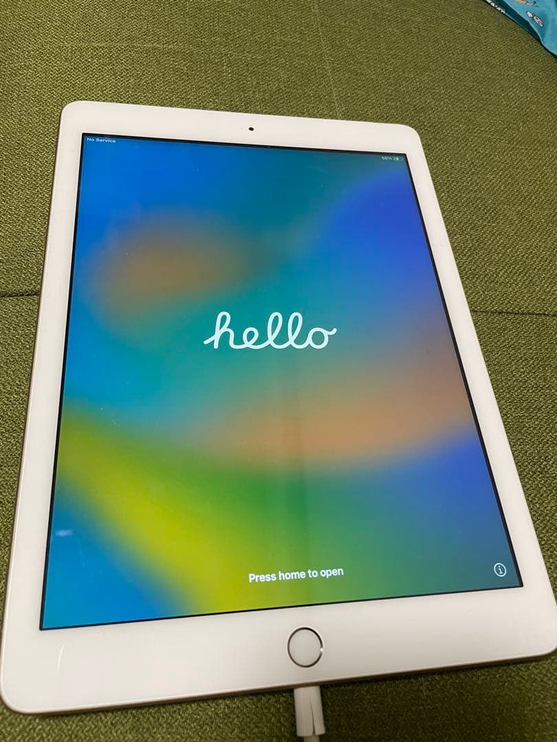Apple iPad 第5世代 ゴールド 本体