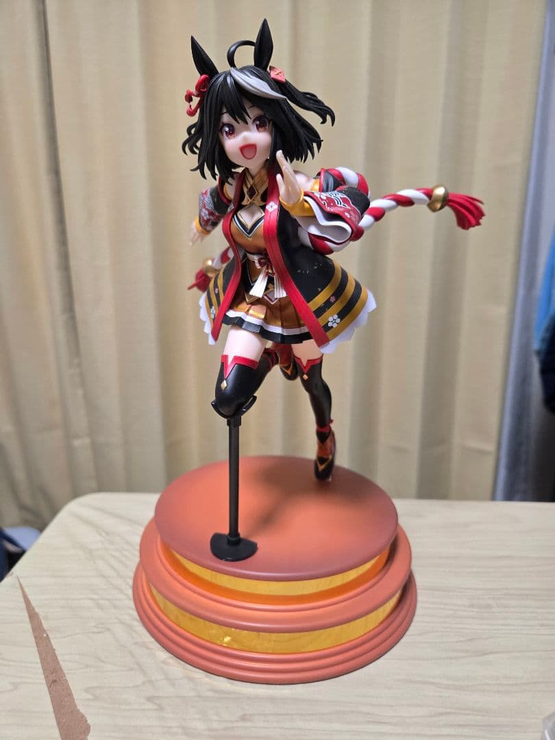 ペ*ー様 ウマ娘　キタサンブラック　フィギュア　顔パーツ付