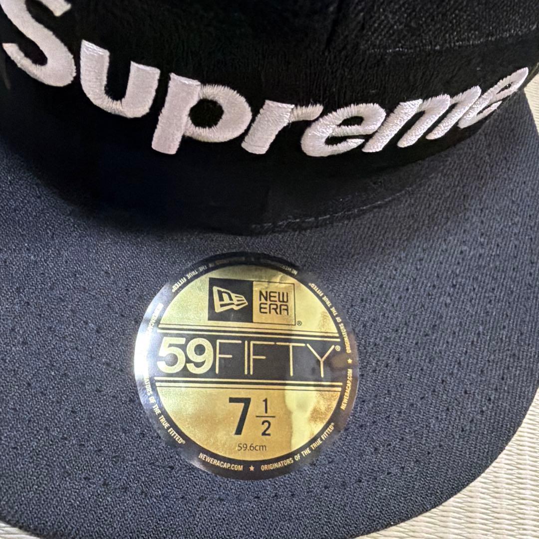 ア*ン様 Supreme　BOXロゴ　NEWERA　グリンチ　７1/2 59.6