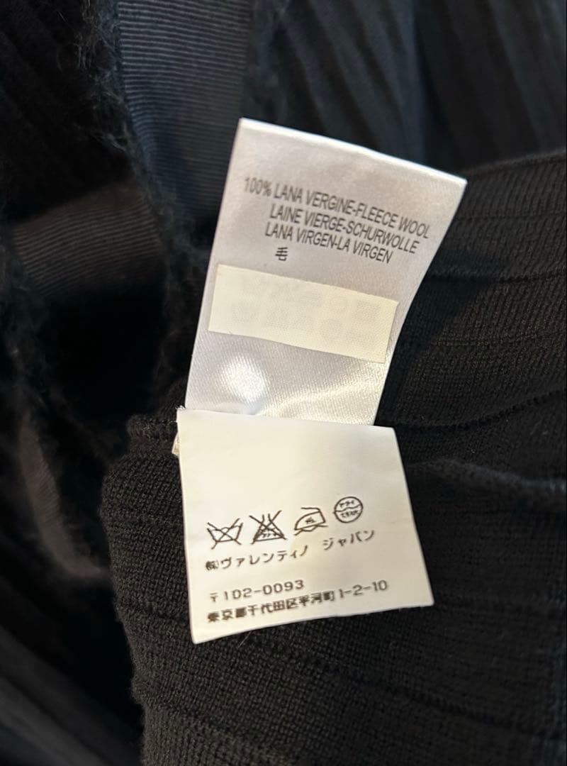 美品 ヴァレンティノ ワンピース 黒 半袖ニット リボン　ニットワンピース