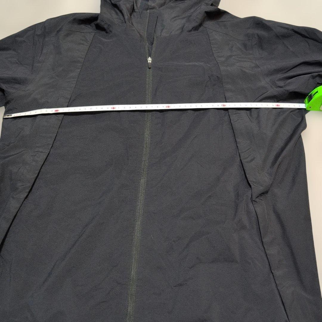 NIKE　ZONAL AEROSHIELD ランニングジャケット メンズLサイズ