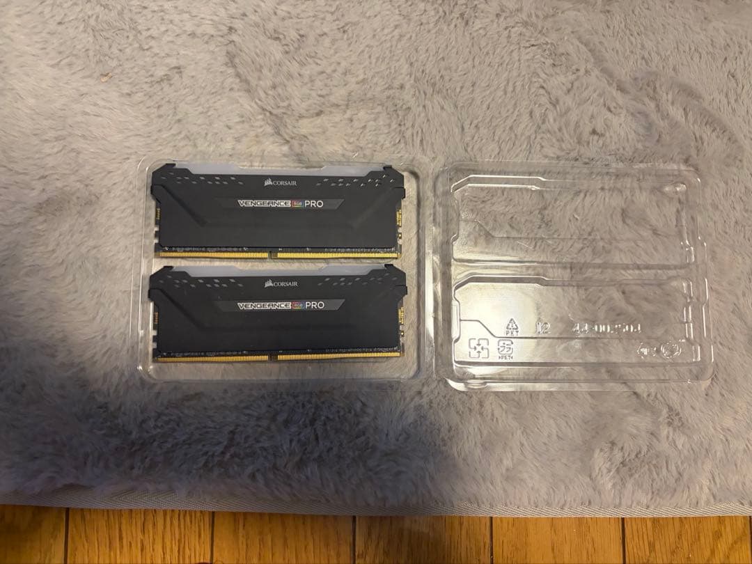 【本日限り】CORSAIR DDR4-3600MHz [16GB×2枚]