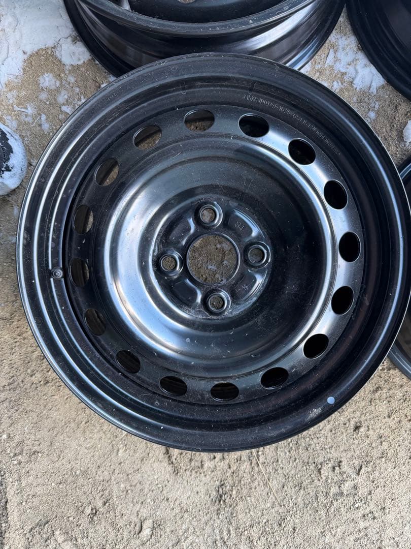 ② 新車外し　アクア　ホイール2本セット