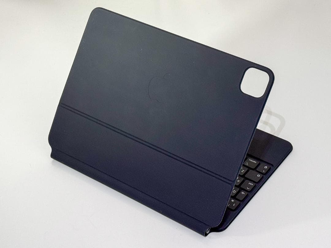 美品 11インチiPad Pro用 Magic Keyboard A2261