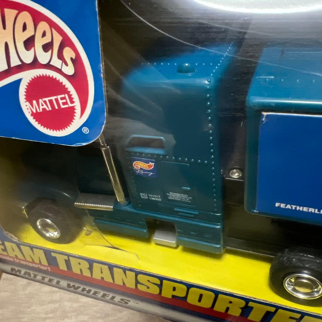 ミニカー Hot Wheels Team Transporter
