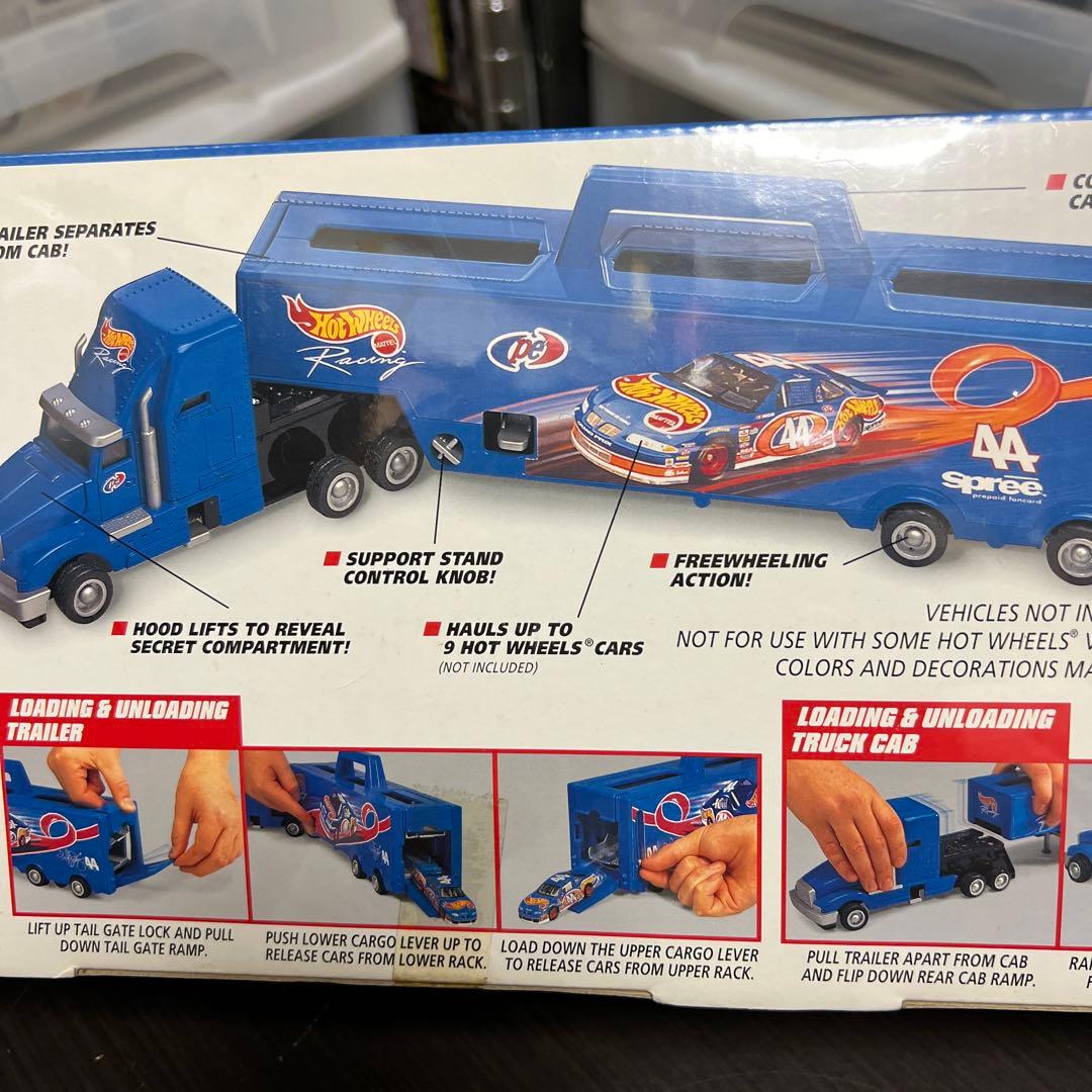 ミニカー Hot Wheels Team Transporter