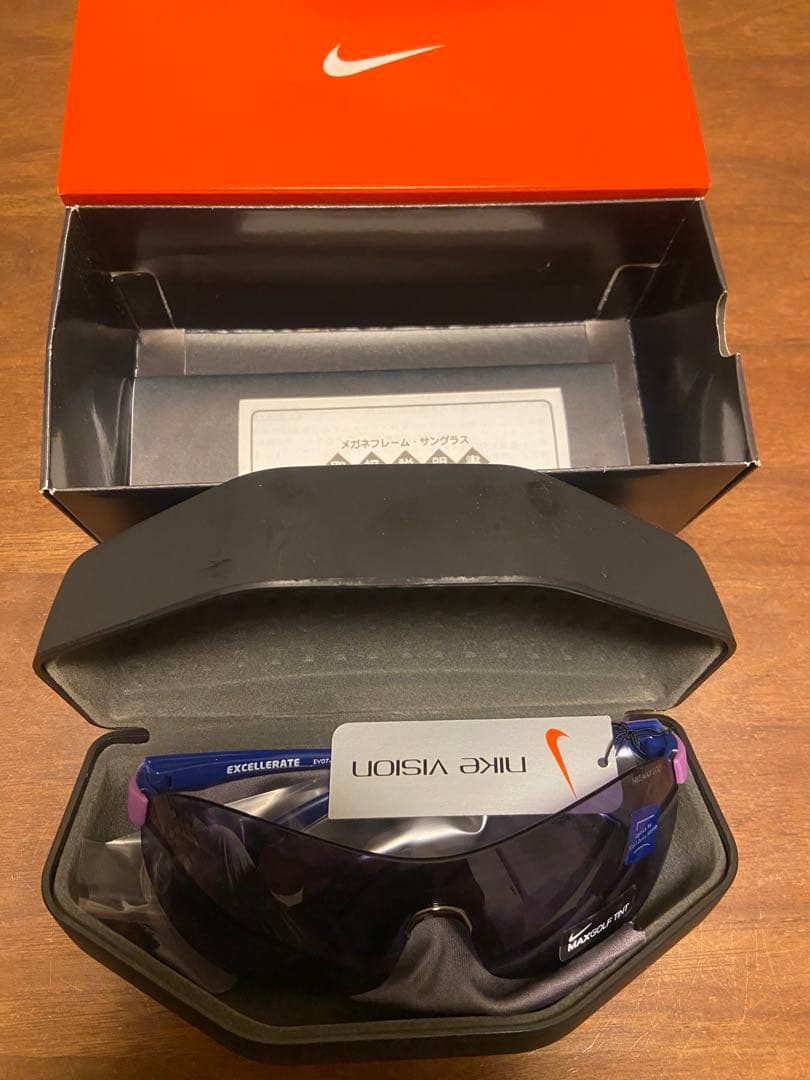 【訳あり新品未使用】NIKEスポーツサングラス