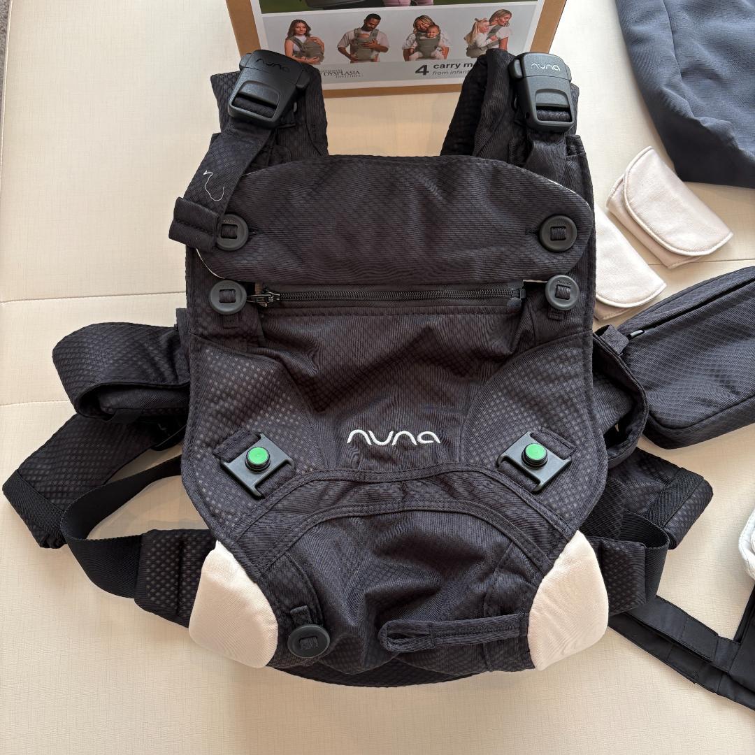 【極美品】NUNA CUDL clik キャビア 抱っこ紐 ヌナ カドルクリック