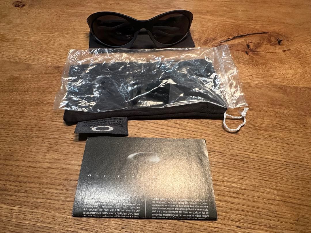 Giovanni  オークリーOAKLEY／プランタリスPLANTARIS