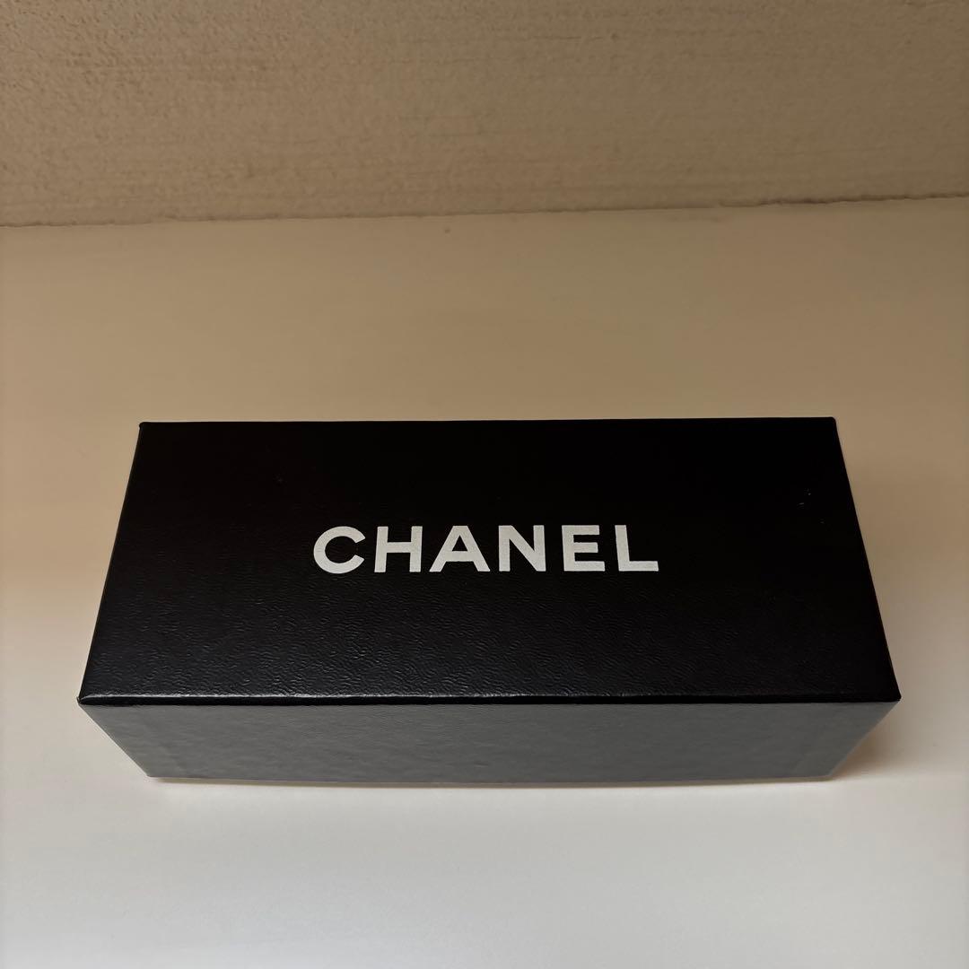 美品　シャネル　サングラス