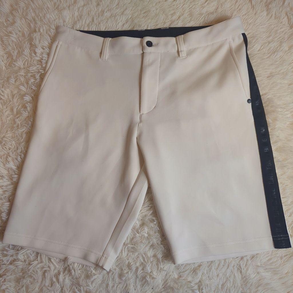 現行 BRIEFING GOLFハーフパンツ XL ベージュ ロゴテープ