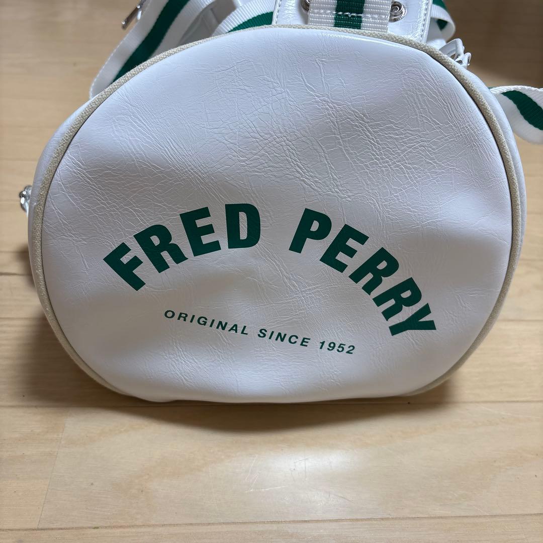 FRED PERRY クラシックバレルバッグ