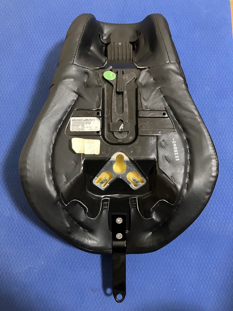 ハーレー　スポーツスター　純正シートXL883N アイアン